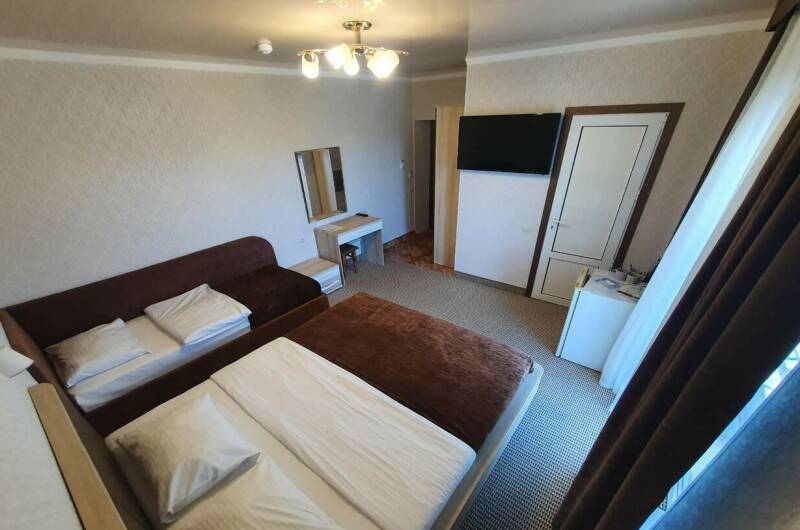 Номер трёхместный