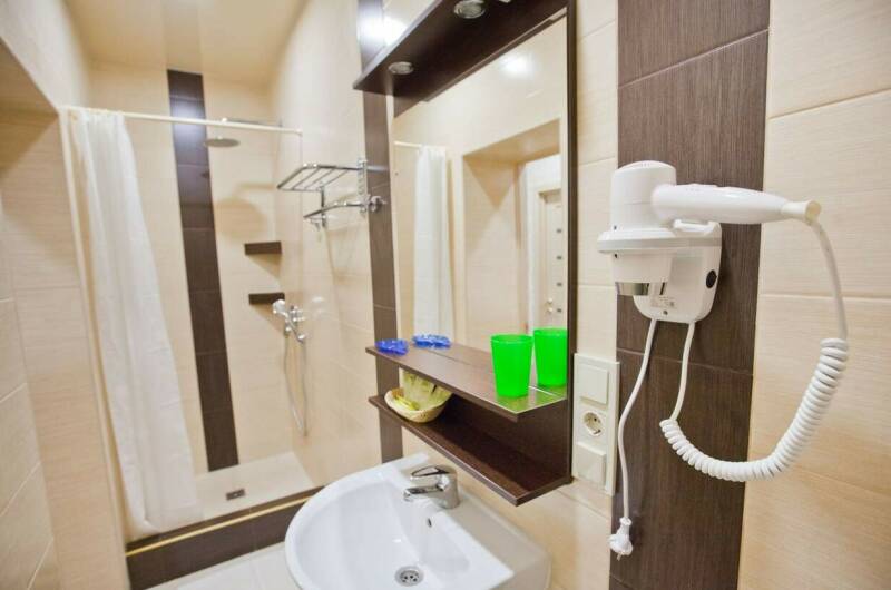 «Люкс» двухкомнатный 4-х местный