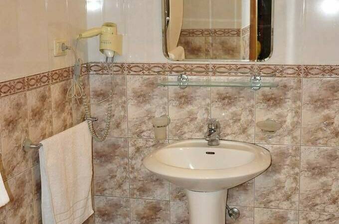 6-ти местный номер "Фисташковый"