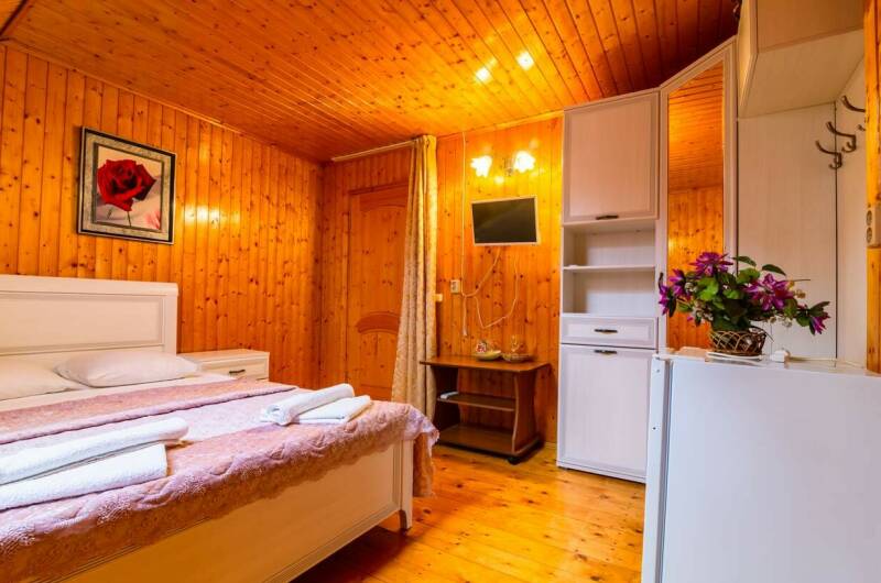 2-х местный номер со всеми удобствами и террасой