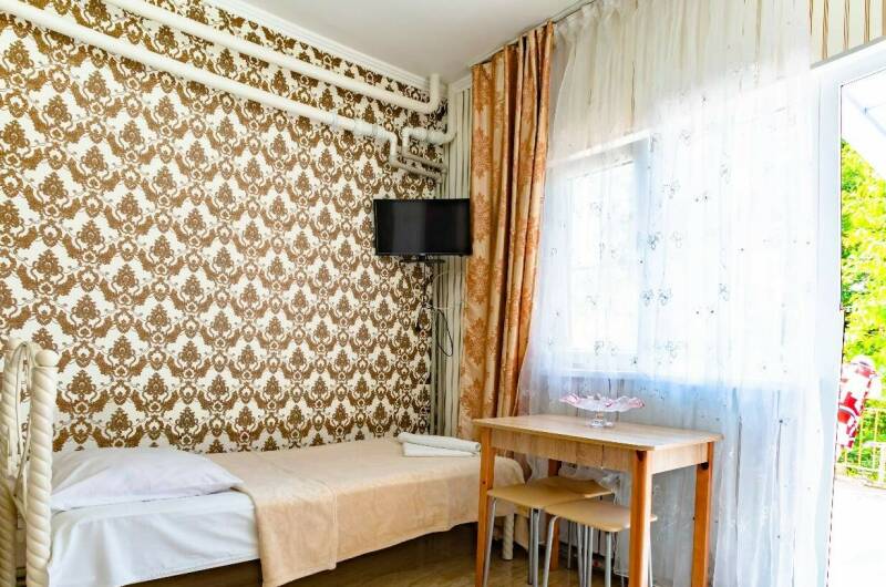 3-х местный с удобствами, отдельным входом