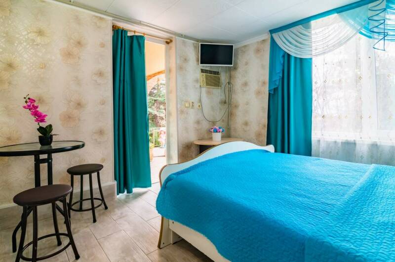 2-х местный номер с удобствами и отдельным входом