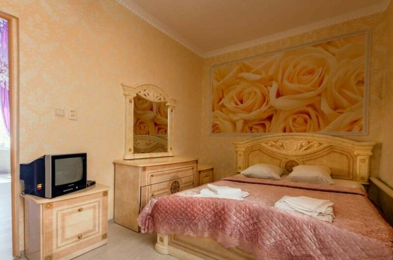 Семейный 2х комнатный номер с удобстами