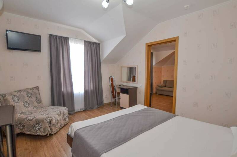 Двухкомнатный номер со всеми удобствами