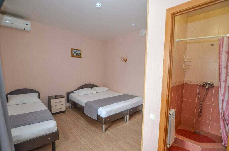 Трехместный номер со всеми удобствами