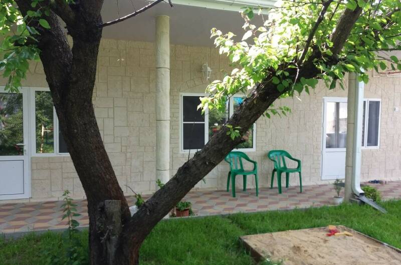 Двухместный комфортабельный номер с летней кухней