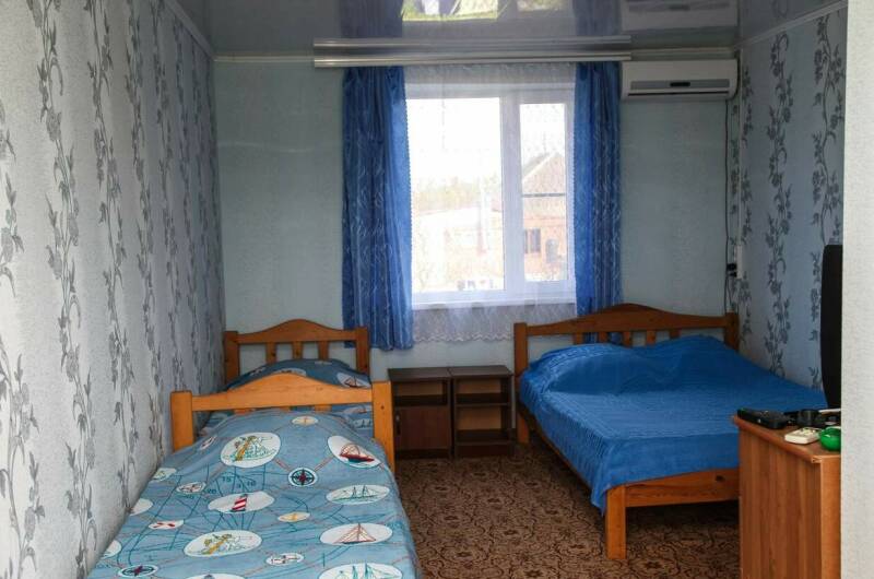 Комната на четверых