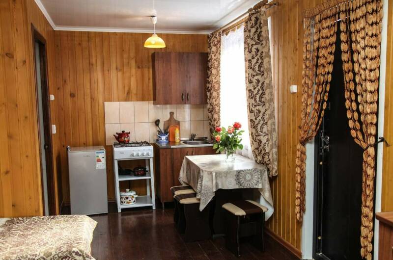 Отдельный домик на 4 человека с кухней