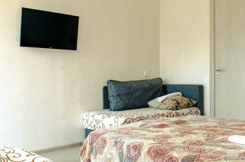 Комната 4-х местная с удобствами