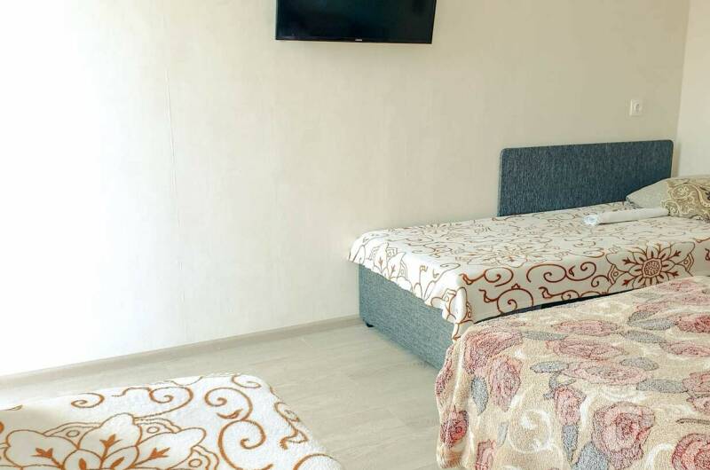 Комната 4-х местная с удобствами