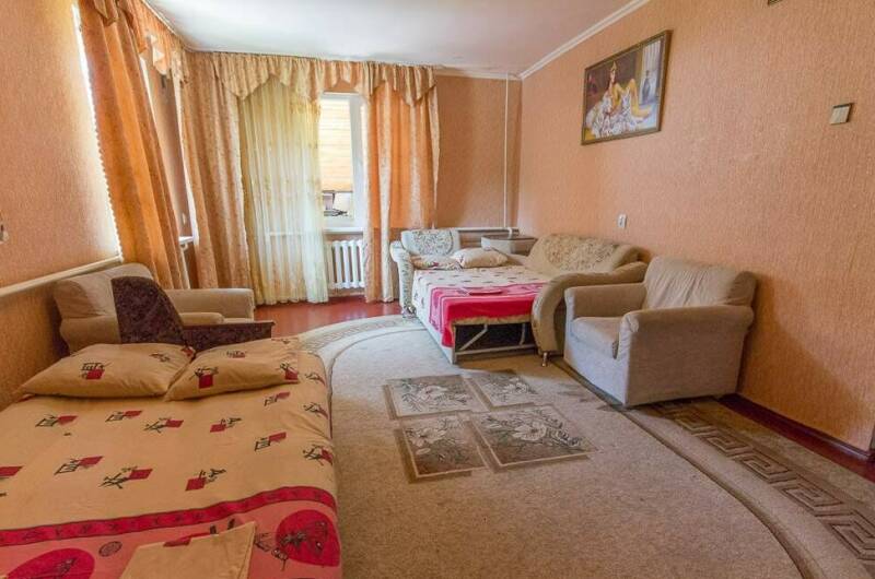 Большая комната