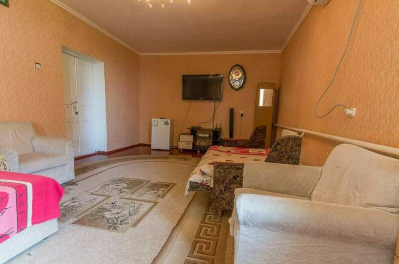 Большая комната