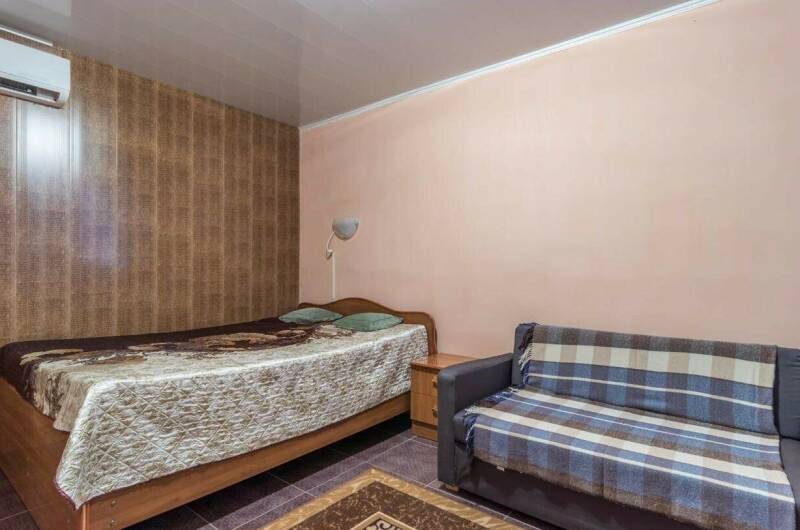 Комната «Люкс» на 2−4 человека с кухней на 2 ком