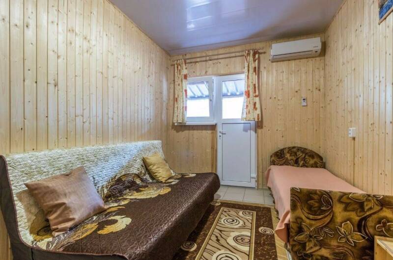 Комната «Полулюкс» на 2−3 человека