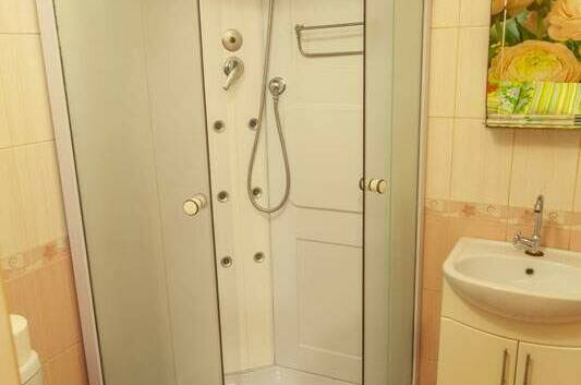 Коттедж на 2 семьи