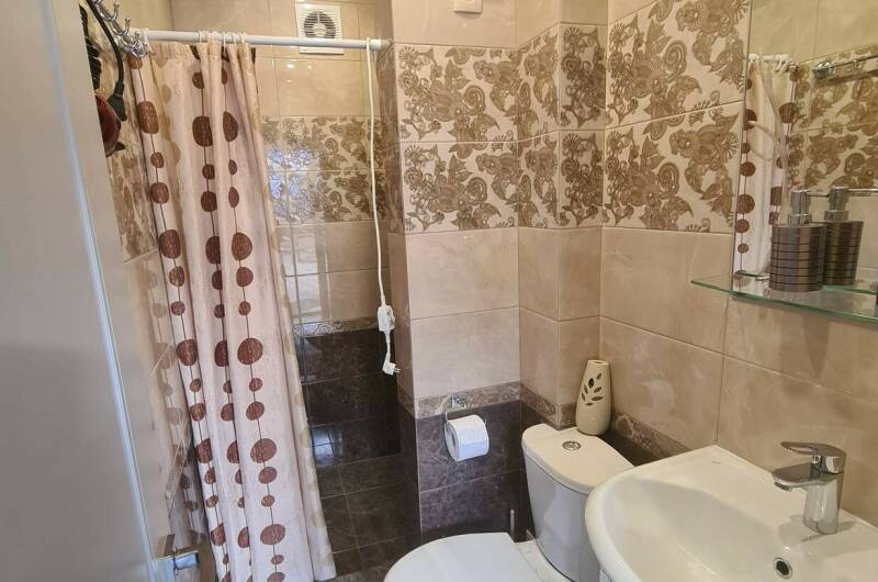 Двухкомнатный номер со всеми удобствами 1 этаж