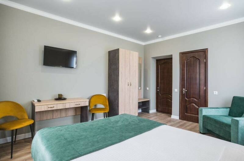 Трехместный номер с удобствами в корпусе А