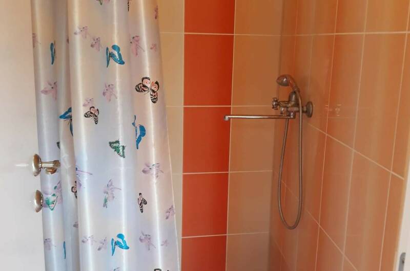 Номер с двумя комнатами от2 до 5 койкомест