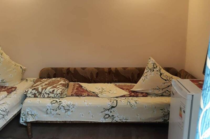 Номер с двумя комнатами от2 до 5 койкомест