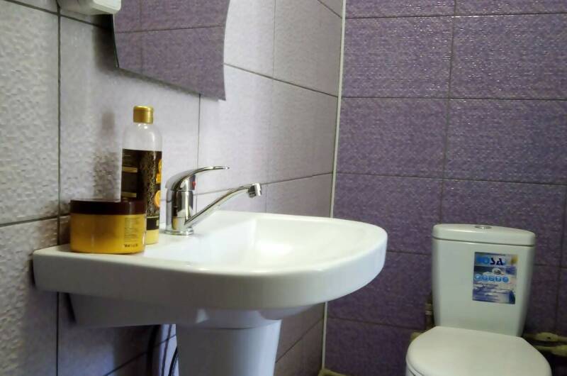 Номер фиолетовый