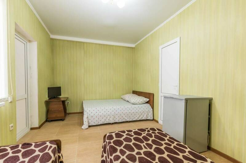 Четырехместный «Полулюкс» с балконом