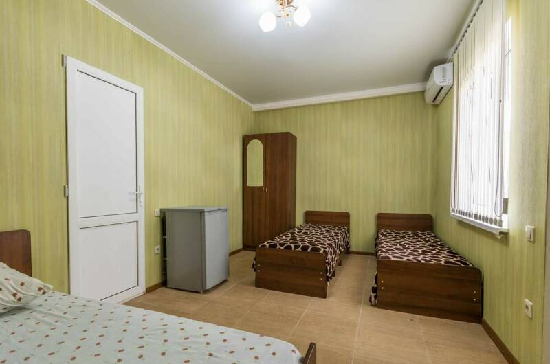 Четырехместный «Полулюкс» с балконом