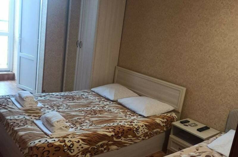 Трёхместный «Комфорт» с балконом на 2 этаже