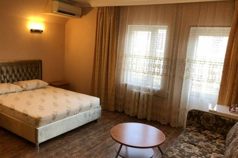 Трехместная комната с удобствами