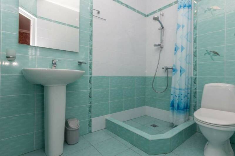 Трехместная комната с удобствами