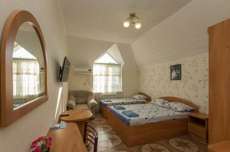 Трехместный номер (4этаж 15 и 16 номера)