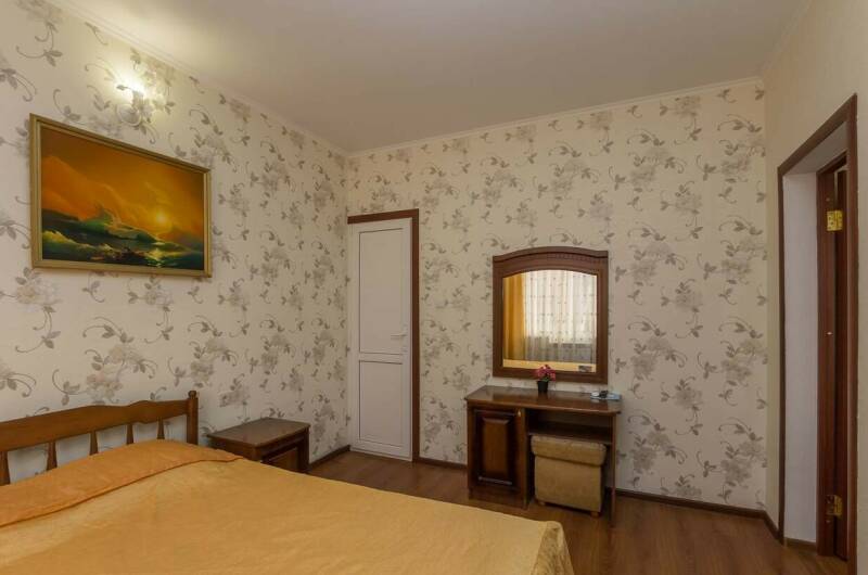 Двухкомнатный номер (3этаж 7 номер)