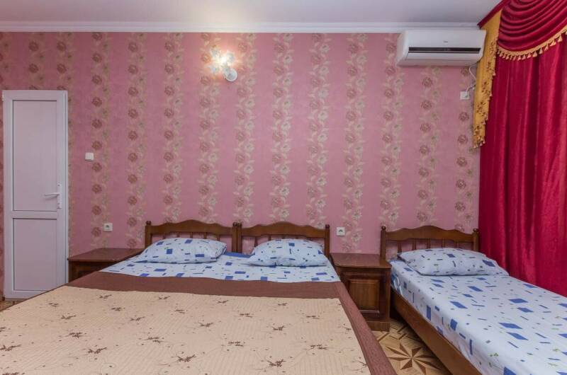 Трехместный номер (3 этаж 6б номер)