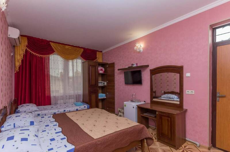 Трехместный номер (3 этаж 6б номер)