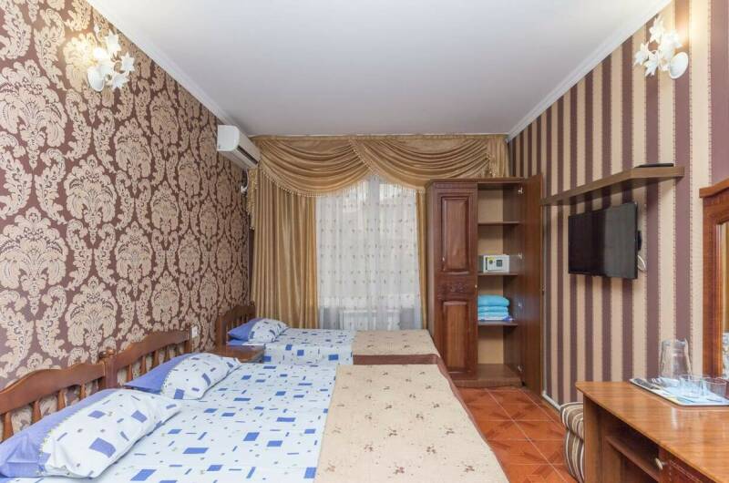 Трехместный номер (2 этаж 4б номер)