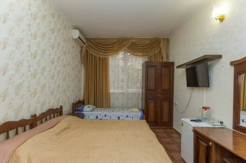 Трехместный номер (1 этаж 2б номер)