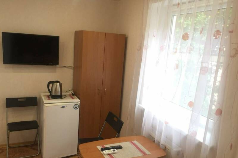 № 1 однокомнатный трёхместный номер