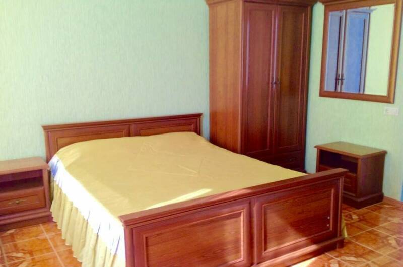 3-х местные номера 2−этаж с видом на двор