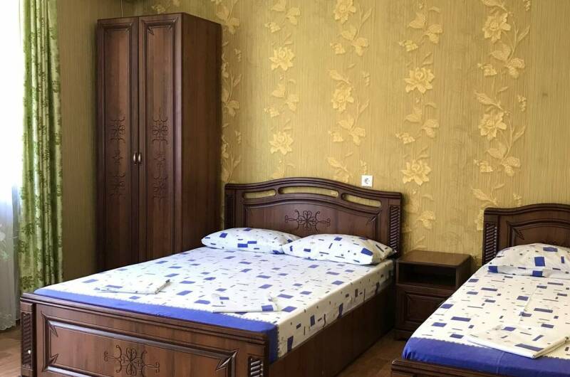 Трехместный номер с удобствами 2 этаж