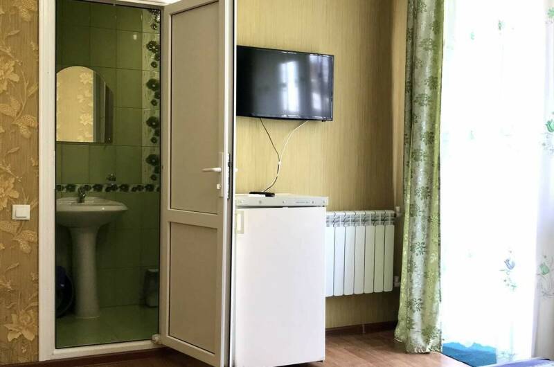 Трехместный номер с удобствами 2 этаж