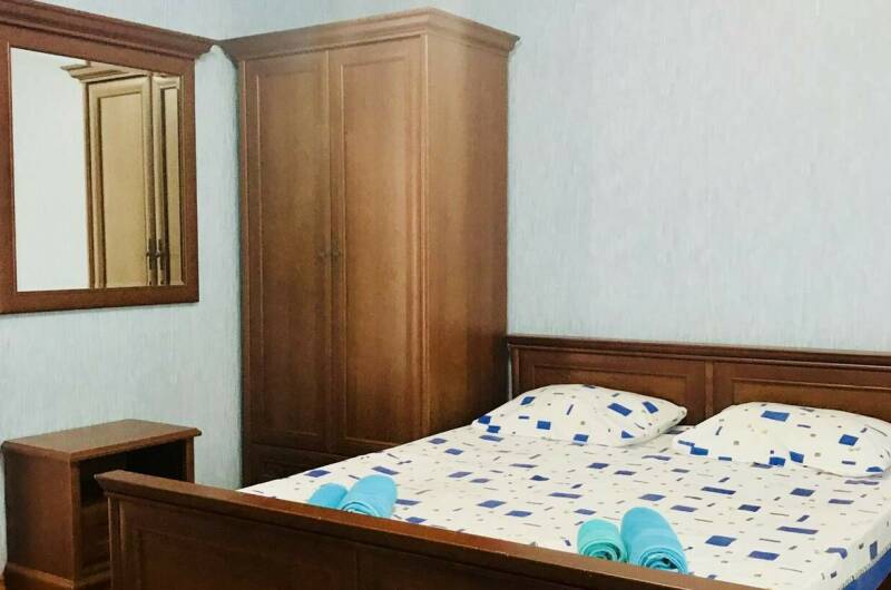 3-х местные номера 3 эт. с видом на двор