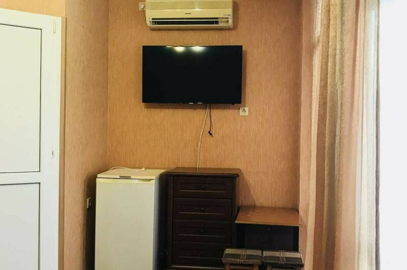 3-х местные номера 3 эт. с видом на двор