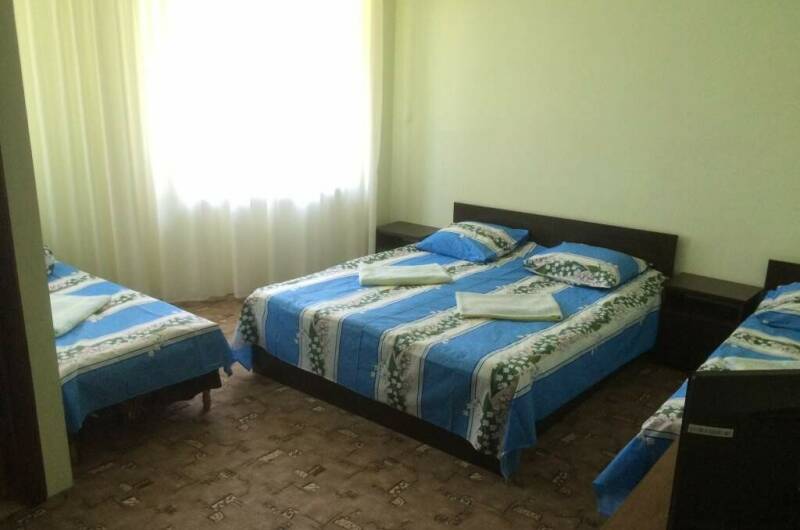 Четырехместный номер с удобствами 