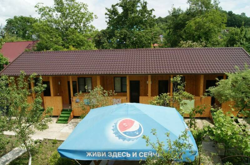 «Люкс» с 2-х спальной кроватью и креслом-кроватью