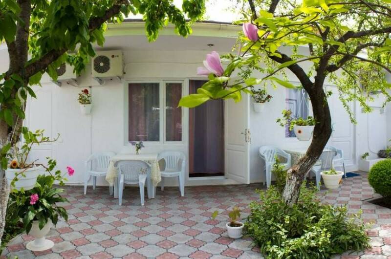 Стандарт 3х местный с выходом в сад