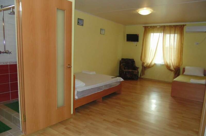 Однокомнатный номер с кухней (3-й этаж)