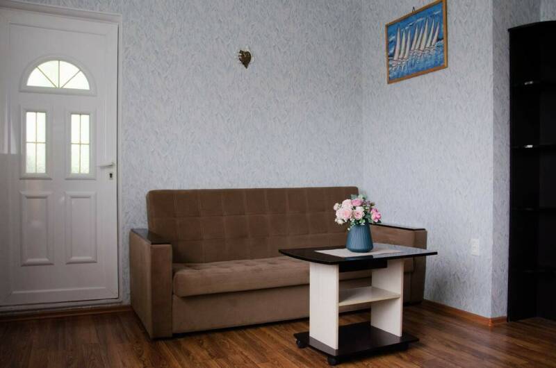 Двухкомнатный с кухней и лоджией