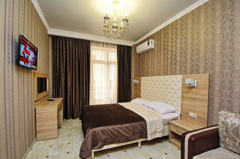 Люкс двухкомнатный пятиместный с балконом