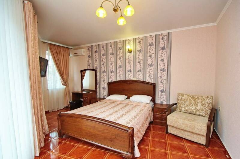 Люкс двухкомнатный пятиместный с балконом