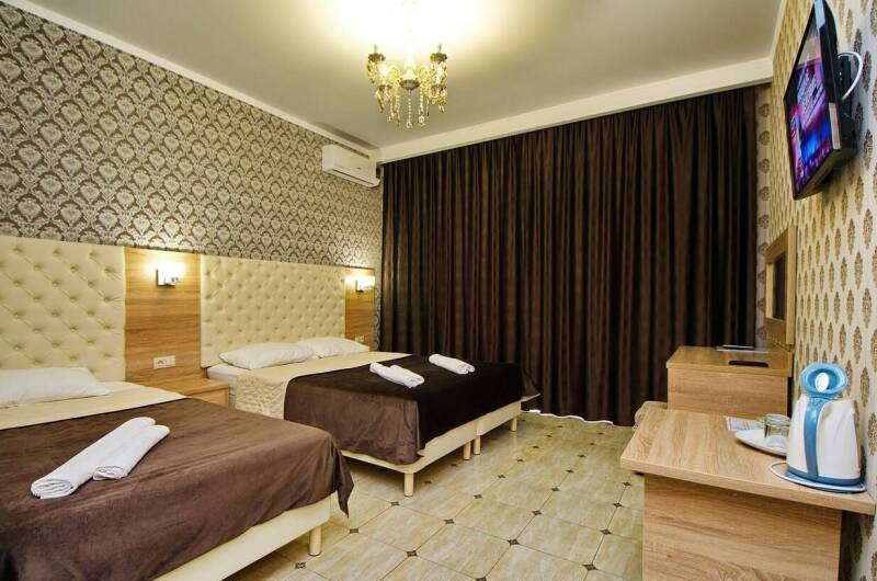 Четырехместный номер с балконом