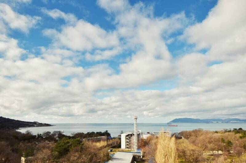 Улучшенный трехместный номер с балконом «Купол»